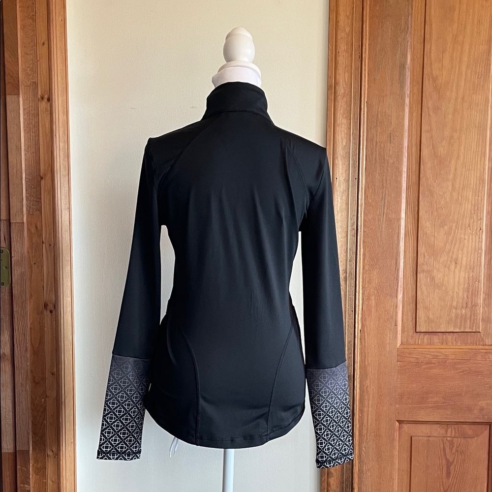 SATVA Women's Black Athletic All Over Print Jacket with Patterned Sleeves - Picture 5 of 16